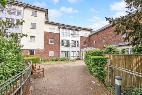 2 Beech Avenue, Bitterne SO18