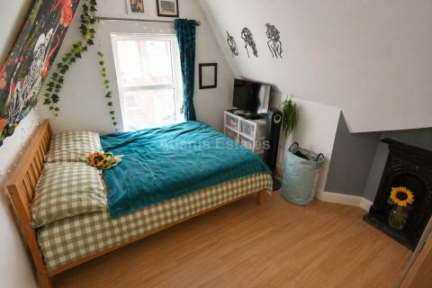 Radstock Road, Reading RG1, Room to rent