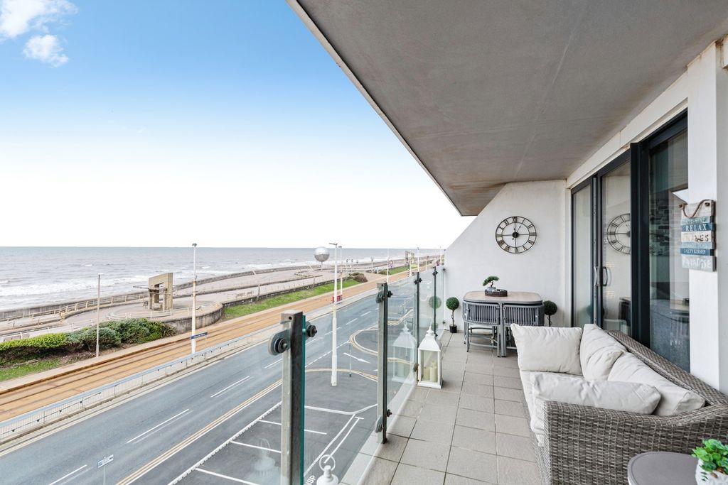 Additional image 21 of 2 bed flat for saleNew South Promenade, Blackpool, Lancashire FY4