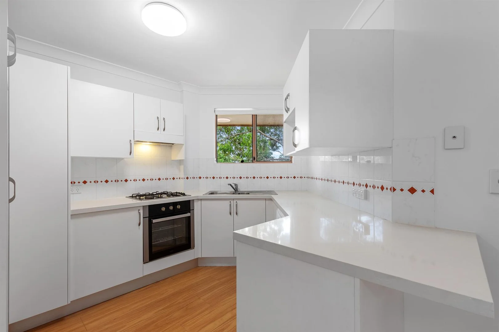23/10-18 Clio Street, Sutherland NSW 2232