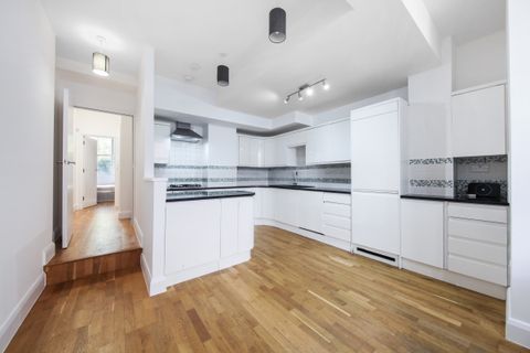Torriano Avenue, Kentish Town NW5