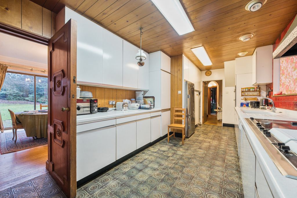 Additional image 9 of 6 bed detached house for saleSouth Hill Road, Bromley BR2