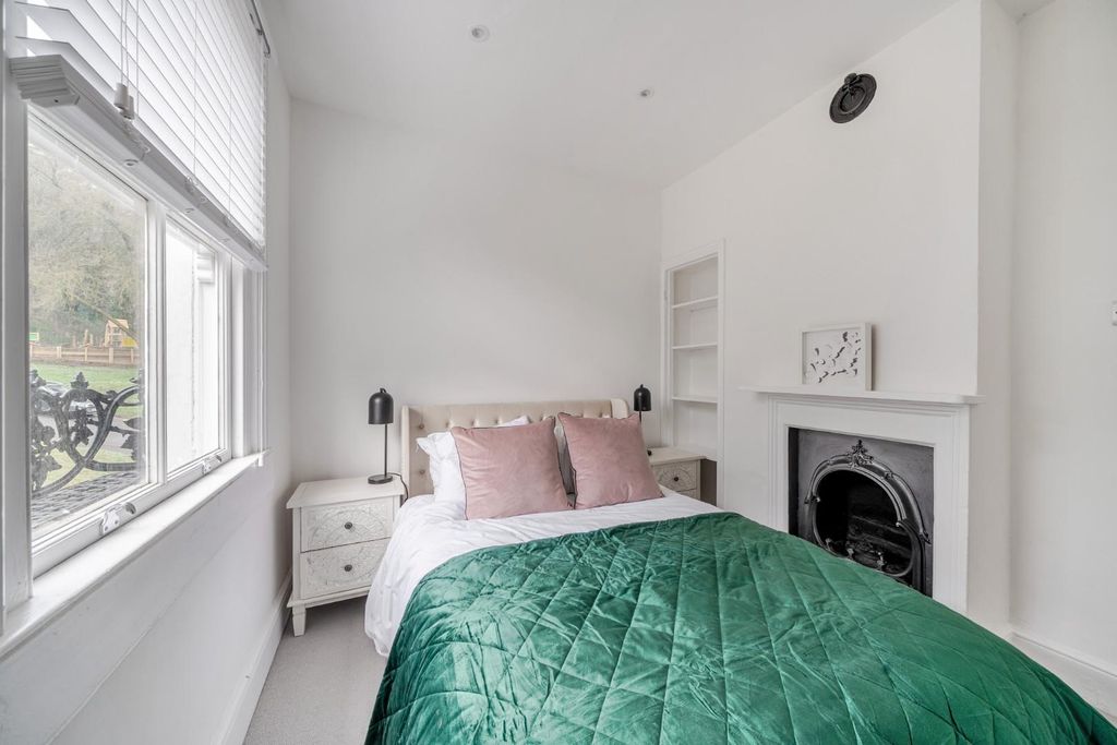 Additional image 10 of 2 bed flat for saleCalton Road, Lyncombe, Bath BA2