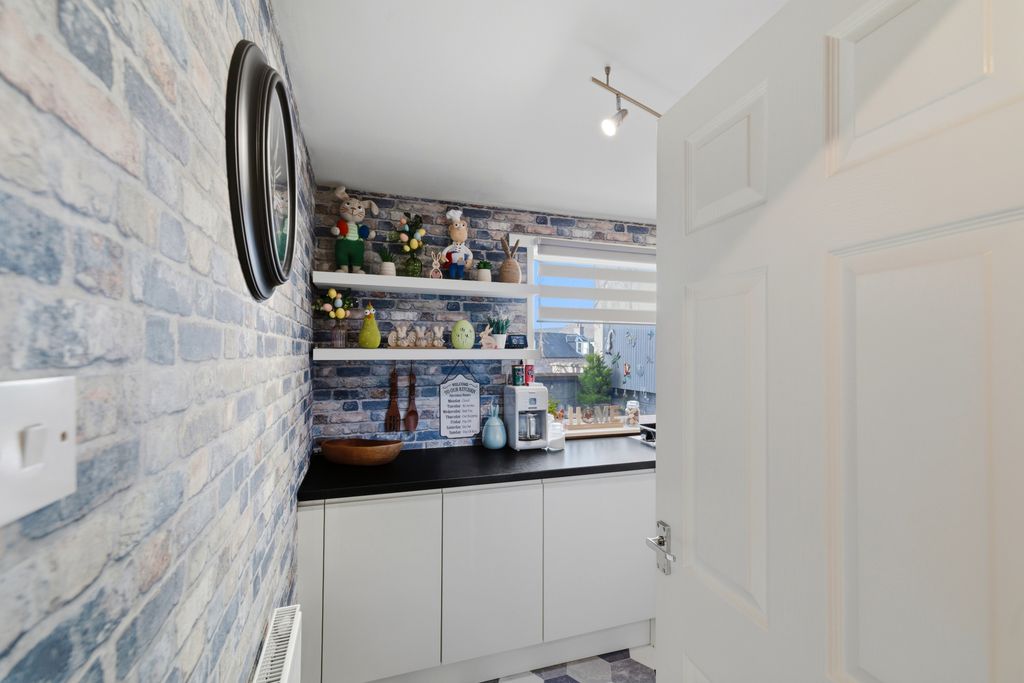 Additional image 6 of 2 bed flat for sale8 Croft Court, Blairgowrie PH10