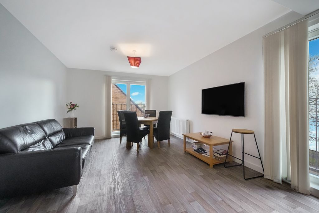 Additional image 2 of 2 bed flat for saleFlat 8, 25 Muirhouse Parkway, Edinburgh EH4