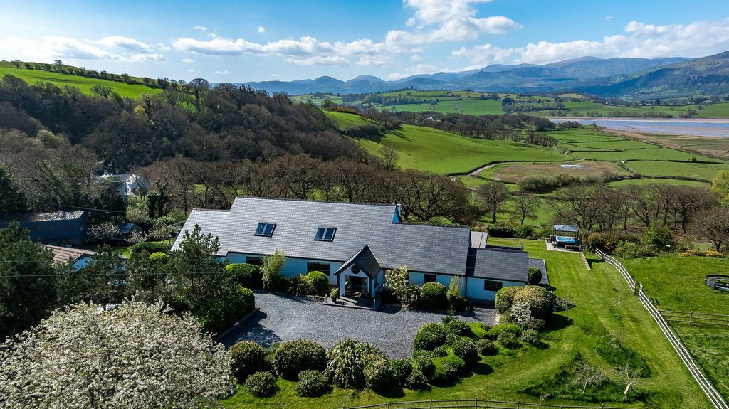 5 bed detached house for saleGarth Road, Glan Conwy, Colwyn Bay LL28