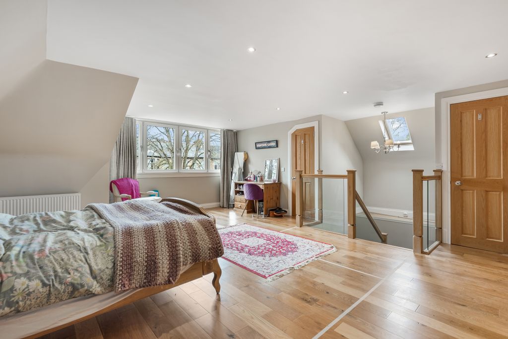 Additional image 18 of 4 bed detached house for saleKilmarnock Road, Glasgow G43