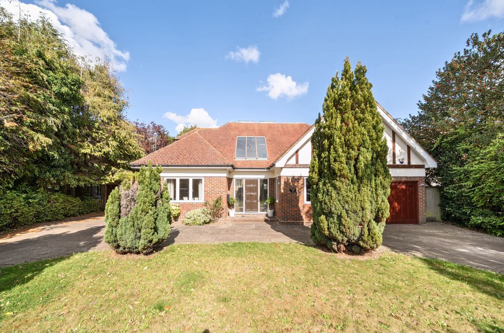 Additional image 30 of 5 bed detached house for saleBarnet Wood Road, Hayes, Bromley, Kent BR2