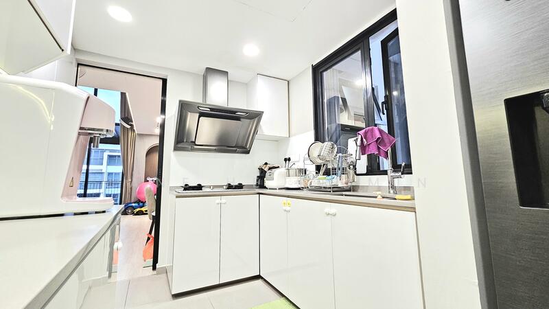 102 Punggol Drive photo 3