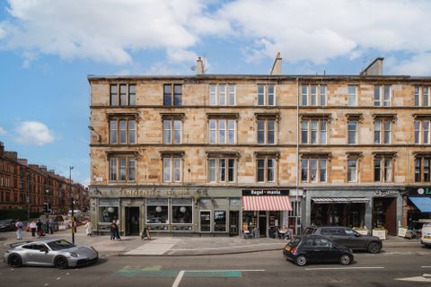 197 Byres Road, Hillhead G12
