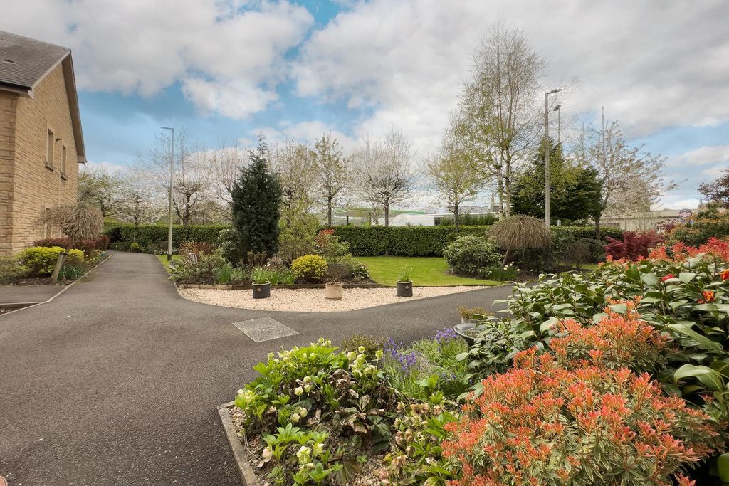 Additional image 2 of 2 bed flat for sale5 Provost Kirkpatrick Court, Peebles EH45