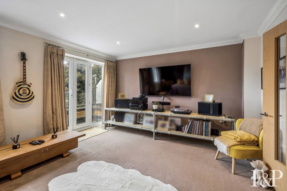 Additional image 6 of 4 bed terraced house for saleBardeen Place, Bracknell RG12