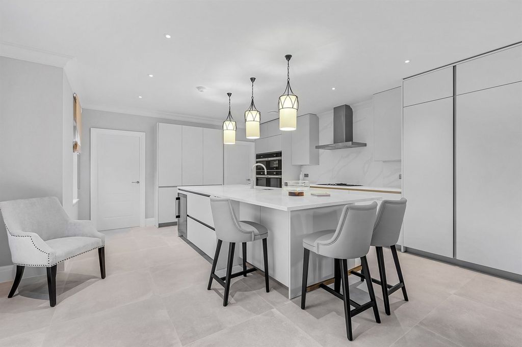 Additional image 8 of 5 bed detached house for saleBankhall Lane, Hale WA15