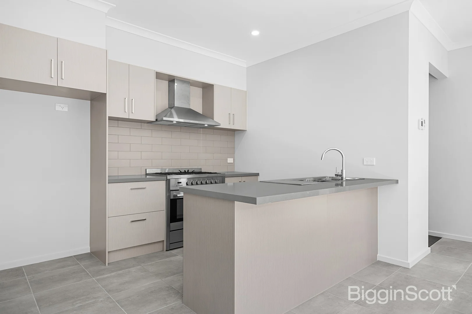 Additional image 11 of 6 Loch Street, Thornhill Park VIC 3335