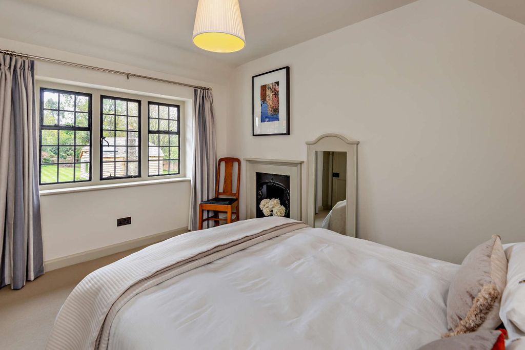Additional image 11 of 6 bed detached house for saleWinkfield Street, Maidens Green, Windsor, Berkshire SL4