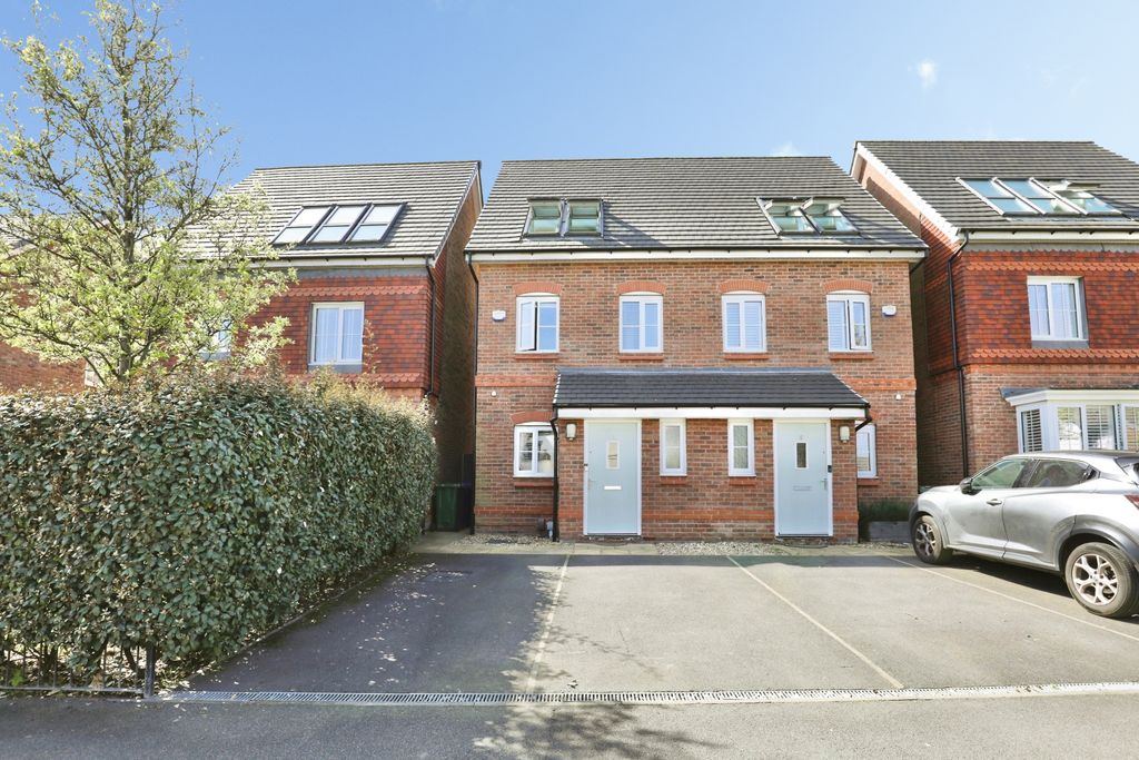 3 bed semi-detached house for saleGrange Lane, Liverpool L25