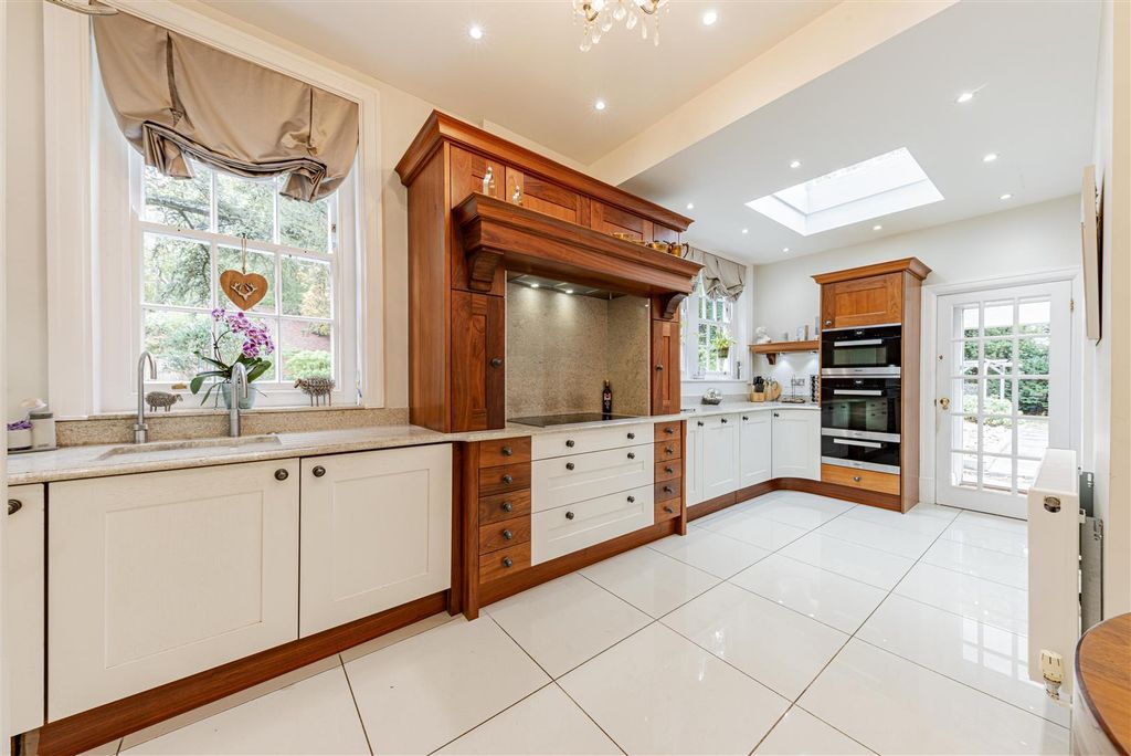 Additional image 20 of 6 bed detached house for saleConvent Road, Broadstairs CT10