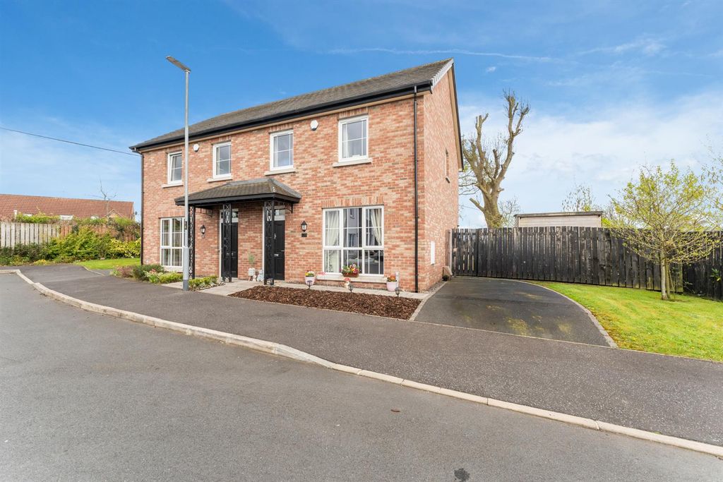 3 bed semi-detached house for sale65 Magherahinch Road, Moira BT67