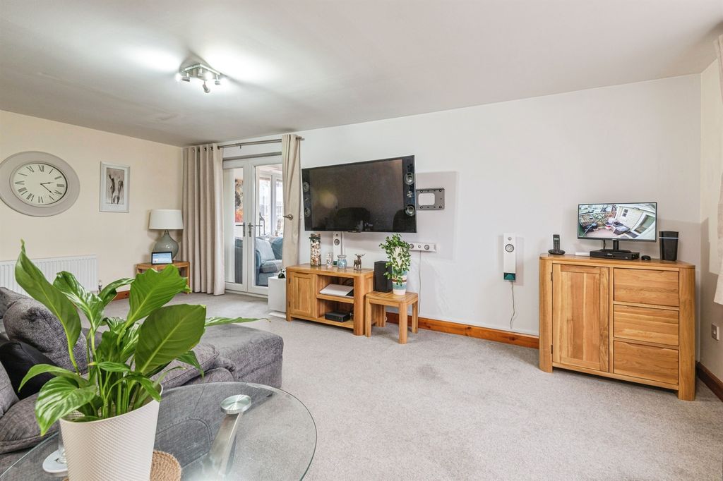 Additional image 2 of 3 bed detached house for saleWherwell Road, Brighouse HD6