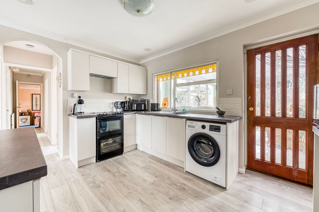 Additional image 5 of 3 bed detached house for saleSt. Margarets Drive, Brandon IP27