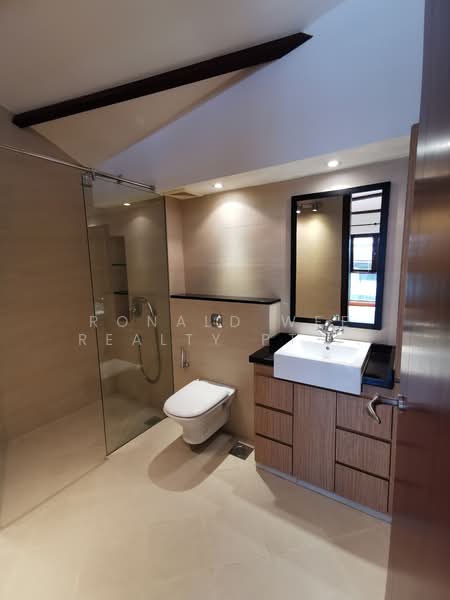 Emerald Hill Road photo 5