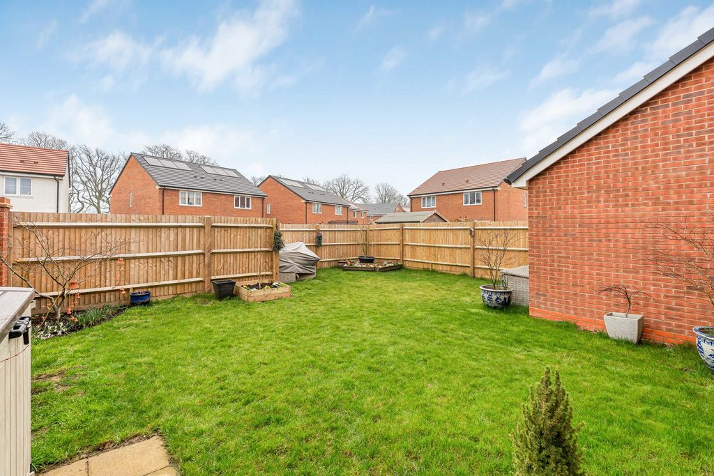 Additional image 28 of 4 bed detached house for saleMiles Road, Bordon, Hampshire GU35