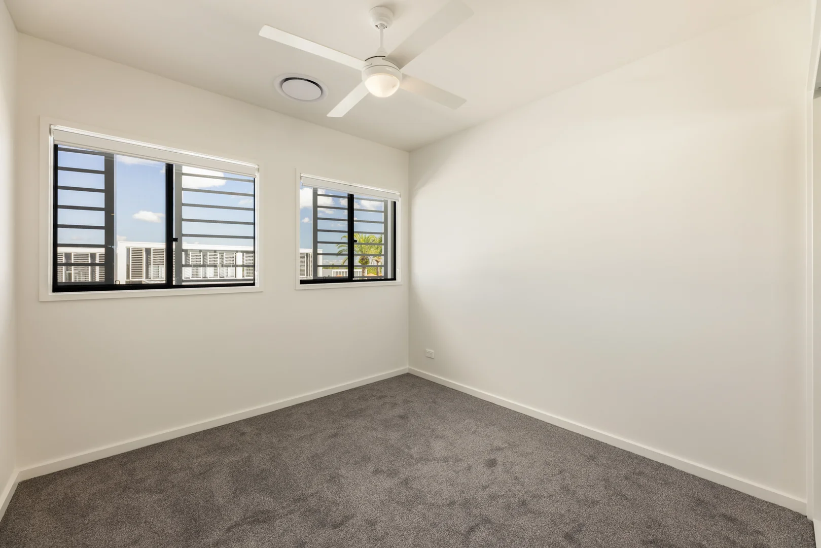 Additional image 7 of 42/100 Champions Crescent, Brookwater QLD 4300