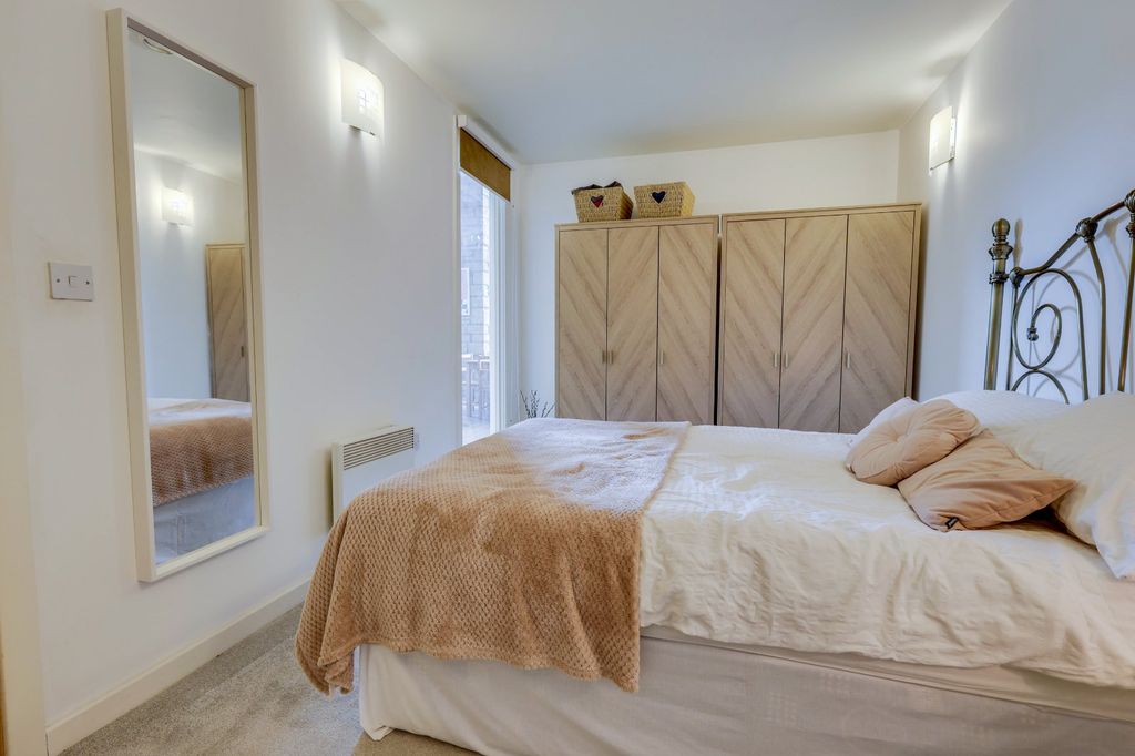 Additional image 13 of 2 bed flat for saleMeadow Road, Apperley Bridge, Bradford, West Yorkshire BD10