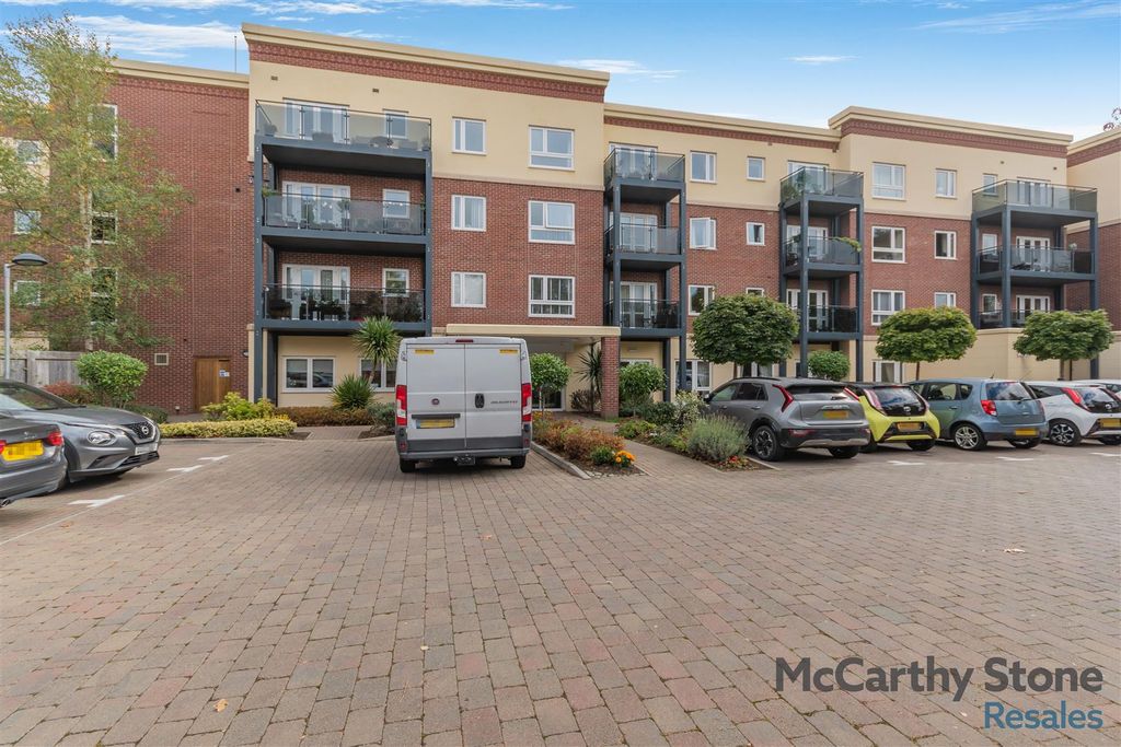 2 bed flat for saleBilberry Place, Recreation Road, Bromsgrove B61
