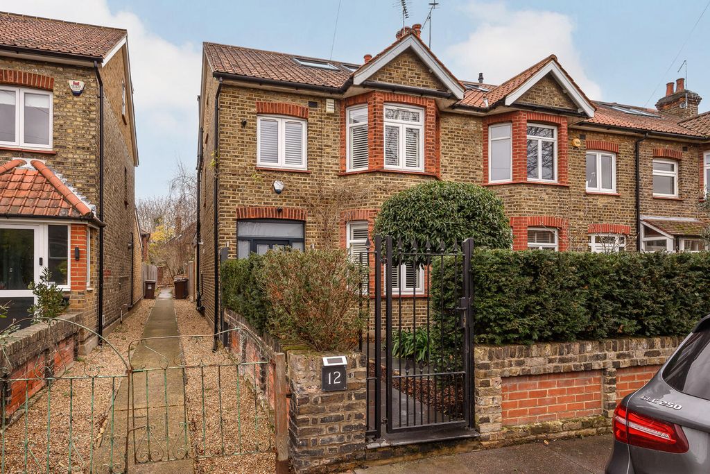 Additional image 2 of 4 bed end terrace house for saleChurch Walk, Brentford TW8