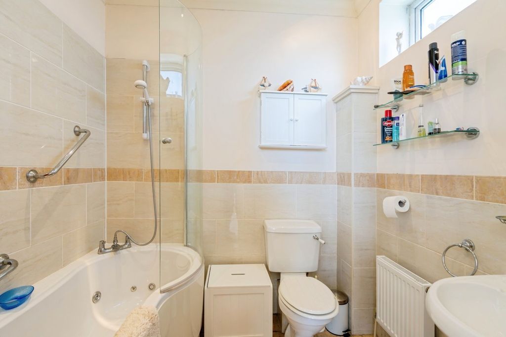 Additional image 13 of 2 bed flat for saleAldwick Avenue, Bognor Regis PO21