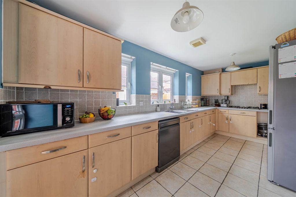 Additional image 5 of 4 bed link detached house for saleCobham Road, Blandford Forum DT11