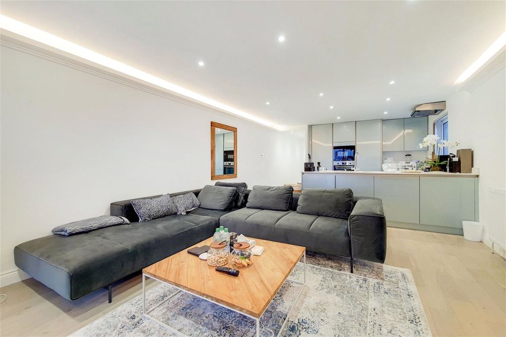 Additional image 2 of 2 bed flat for saleWilliam Morris Way, London SW6