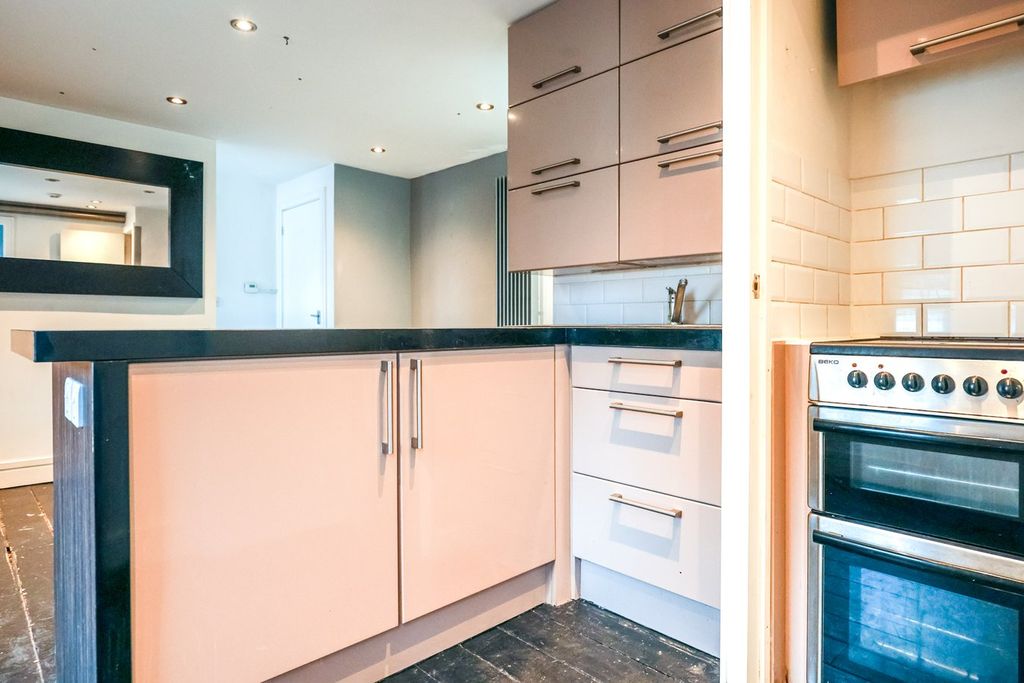 Additional image 8 of 3 bed flat for saleBrook Street, Carlisle CA1