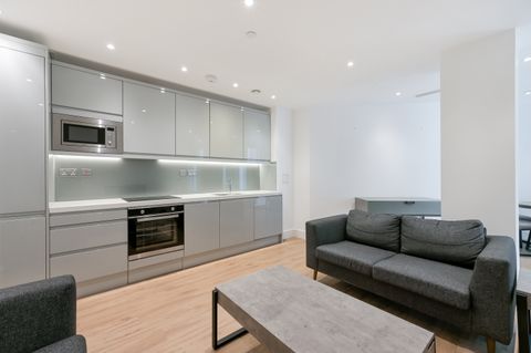 West Gate, Ealing W5