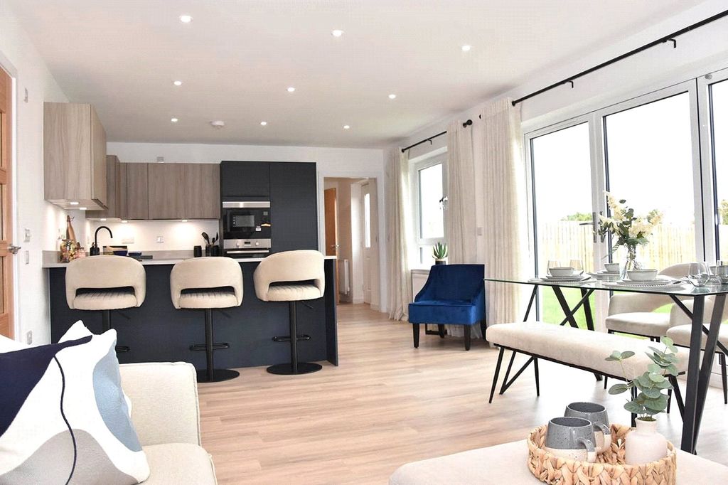 Additional image 3 of 5 bed detached house for saleCastle Gate, Airth FK2