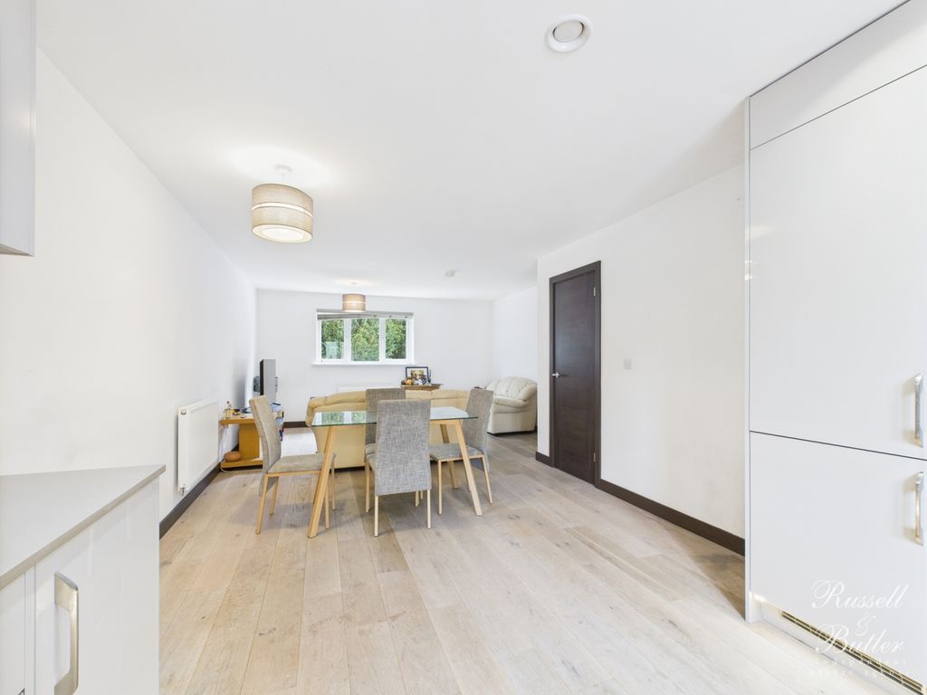 Additional image 4 of 1 bed flat for saleSummerhouse Hill, Buckingham MK18