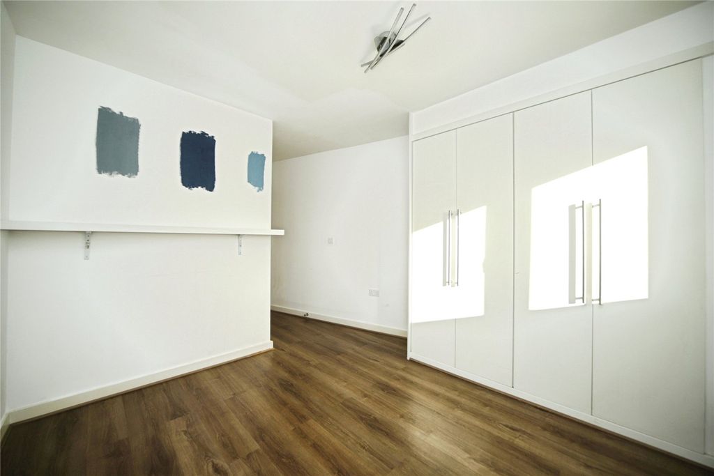 Additional image 5 of 2 bed flat for saleManley Gardens, Bridgwater, Somerset TA6