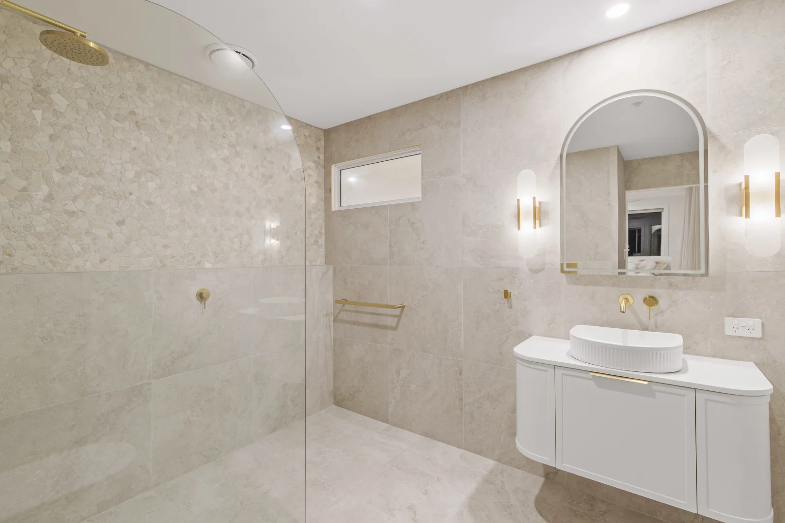 Additional image 10 of 92 Gibraltar Drive, Isle Of Capri QLD 4217