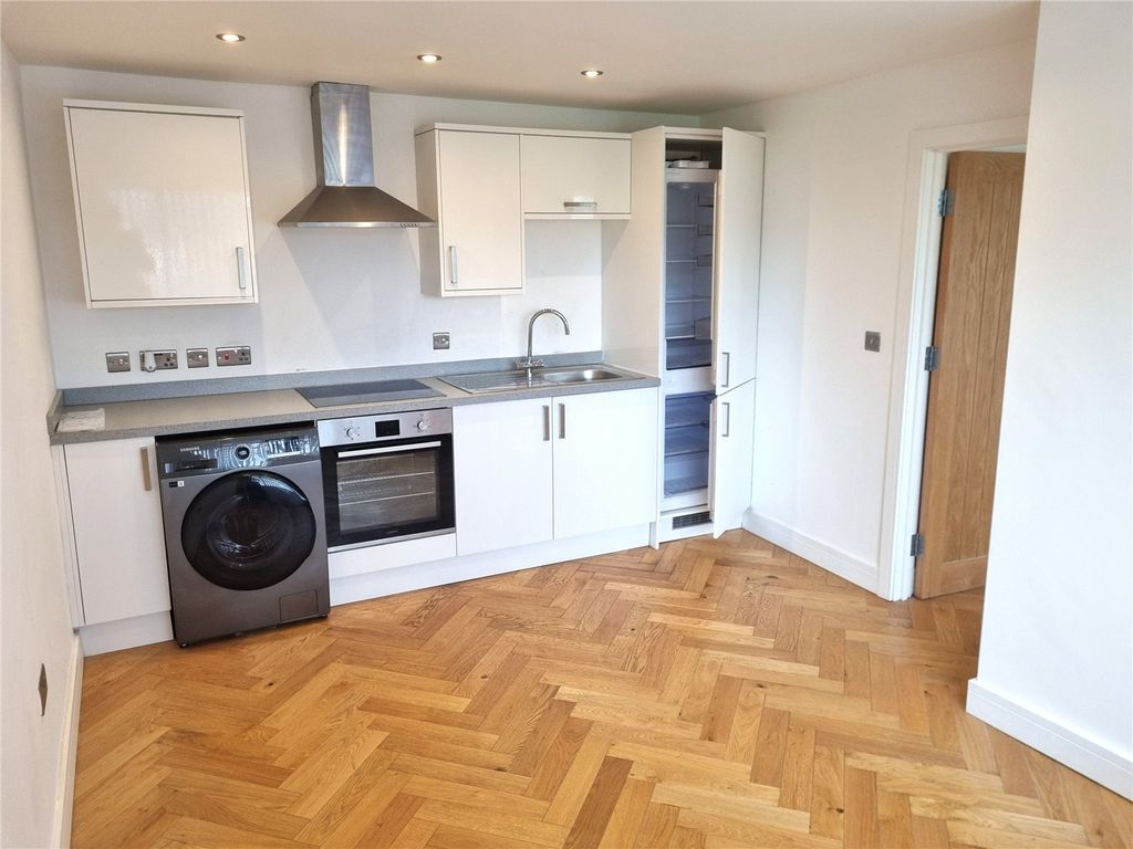 Additional image 3 of 1 bed flat for saleLon Hendre, Waunfawr, Aberystwyth, Ceredigion SY23