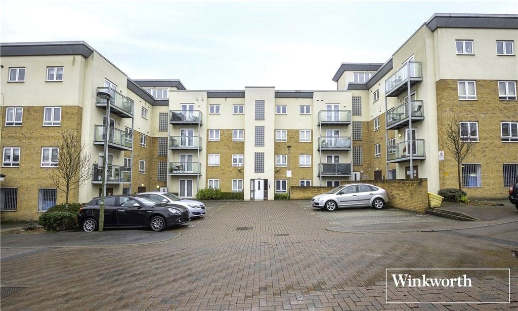 Additional image 2 of 2 bed flat for saleTodd Close, Borehamwood, Hertfordshire WD6