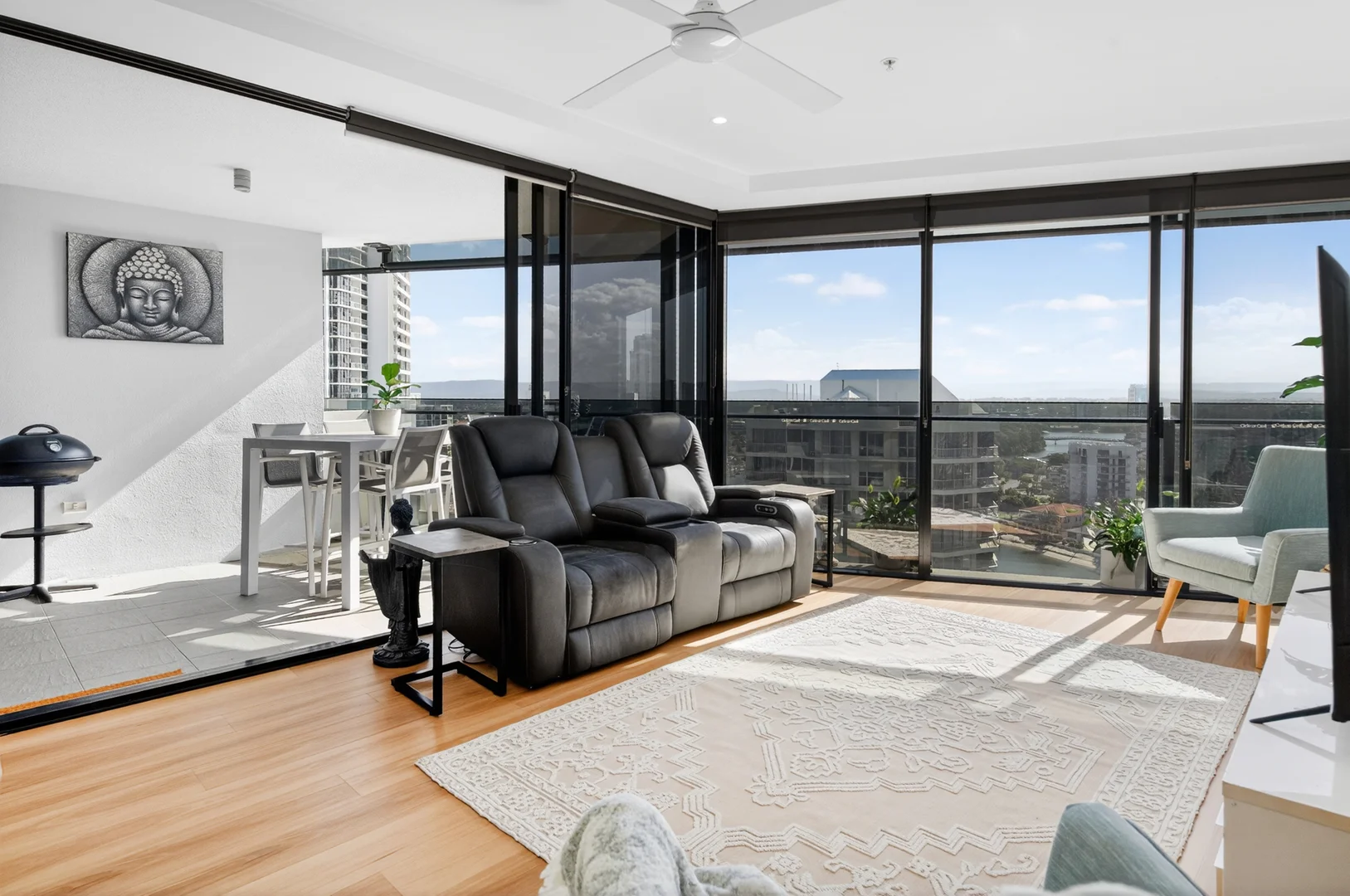 Additional image 10 of 1136/9 Ferny Avenue, Surfers Paradise QLD 4217