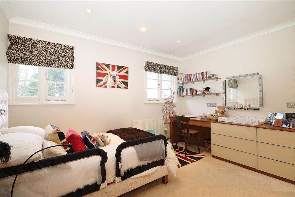 Additional image 25 of 5 bed detached house for saleBarham Avenue, Elstree, Borehamwood WD6