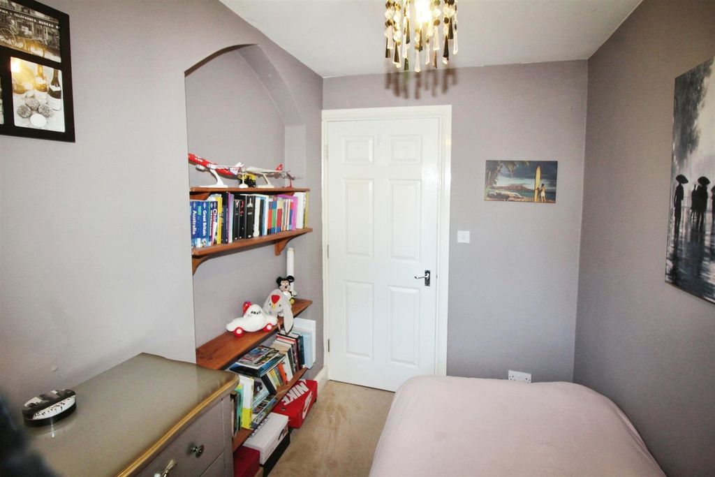 Additional image 21 of 2 bed flat for saleThe Strone, Apperley Bridge, Bradford BD10