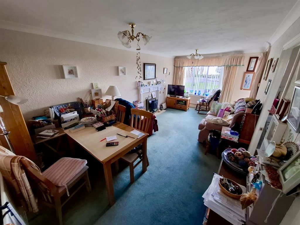 Additional image 2 of 2 bed flat for saleAlexandra Court, Bridlington YO15