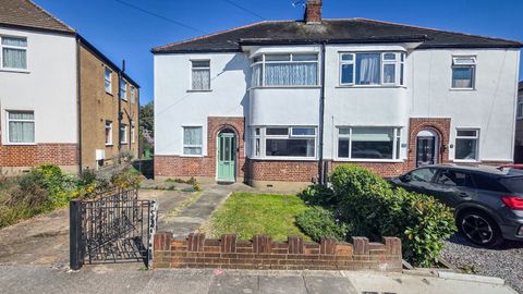 Tudor Drive, Gidea Park RM2