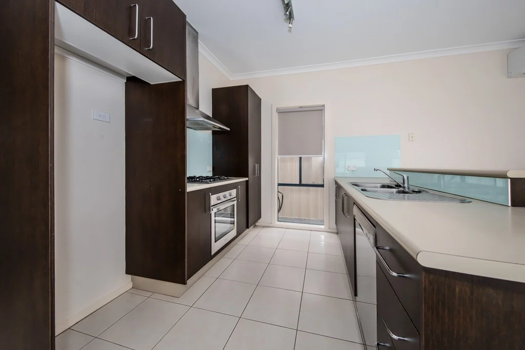 Additional image 2 of 10 Beckett Crescent, Caroline Springs VIC 3023