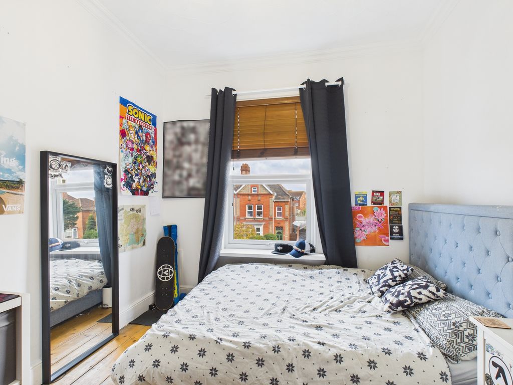 Additional image 14 of 5 bed semi-detached house for saleTaunton Road, Bridgwater TA6