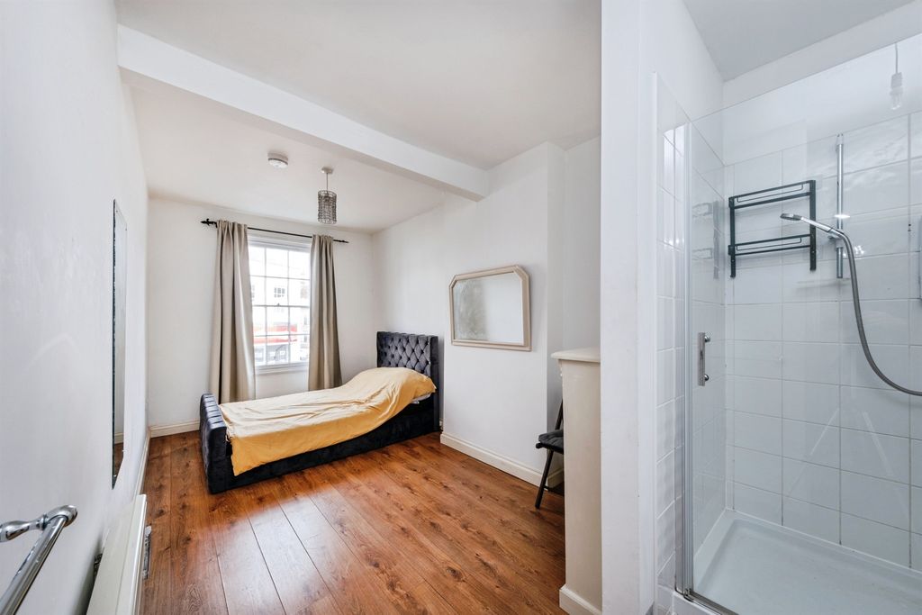Additional image 7 of 1 bed flat for saleWest Street, Buckingham MK18