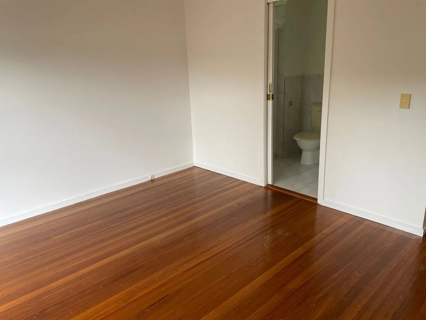 8 Gemini Close, Doncaster East VIC 3109 photo 3
